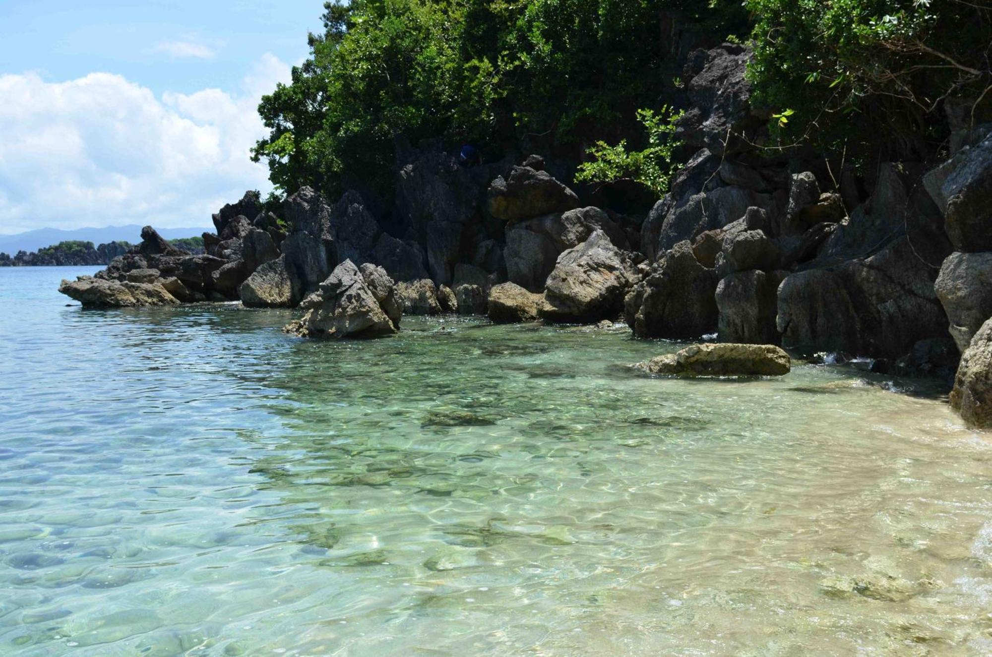 Tugawe Cove Resort Colongcocon Bagian luar foto