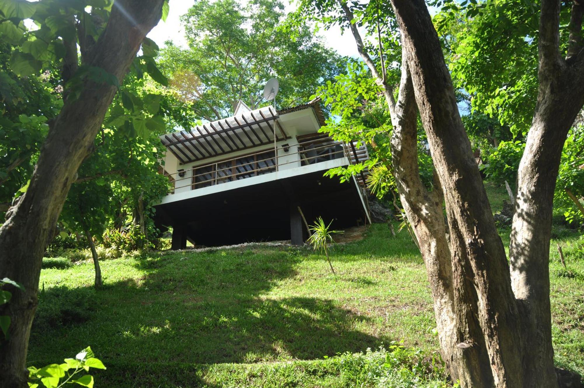 Tugawe Cove Resort Colongcocon Bagian luar foto